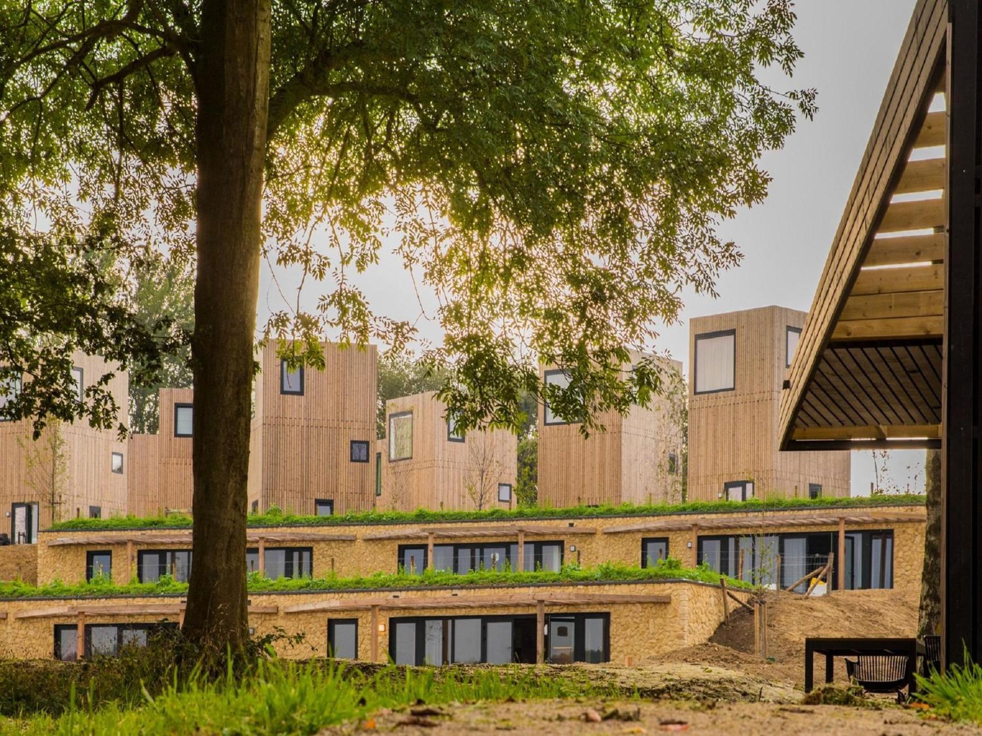 Luxury Lodge With Roof Terrace In Гулпен Екстериор снимка